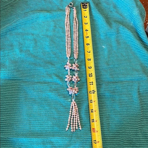 Elegant Pink Beaded Necklace - Picture 5 of 6